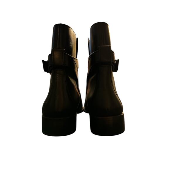 Tory Burch Black Leather Brooke Ankle Booties Size 10 - Picture 3 of 7